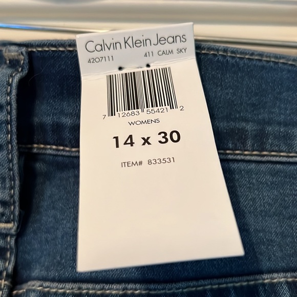 CALVIN KLEIN Power Stretch Ultimate Skinny Jeans - Picture 10 of 13